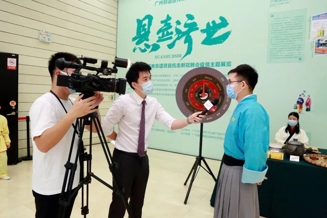 非遗日悬壶济世论抗疫，，小柴胡直播首秀放色泽！！！