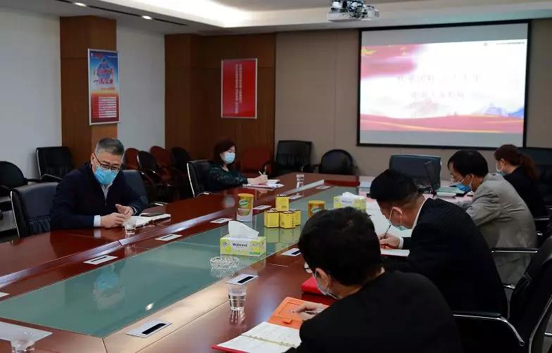 广药集团总司理杨军到白云山gopay钱包公司调研